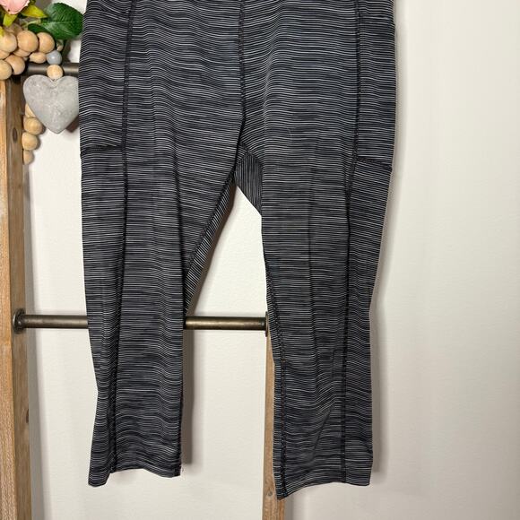 Tek‎ Gear Black White Stripe Cropped Leggings Size XX Large - Picture 6 of 7